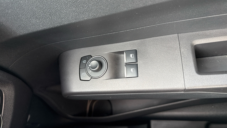 Ford Transit Courier E-Transit Courier 100kW 43kWh Trend Van Auto